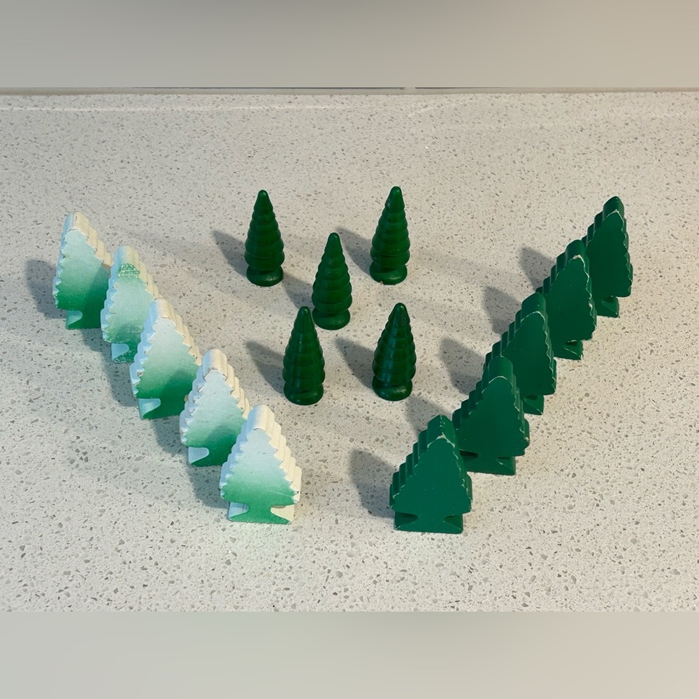 VTG Thomas & Friends Lot Of 15 Pine Trees
Snowy Green Spiral
1994 Britt Allcroft - Picture 2 of 11